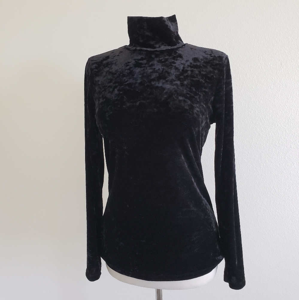 Joe Fresh Black Turtleneck Long Sleeve Velvet Top size Large in black